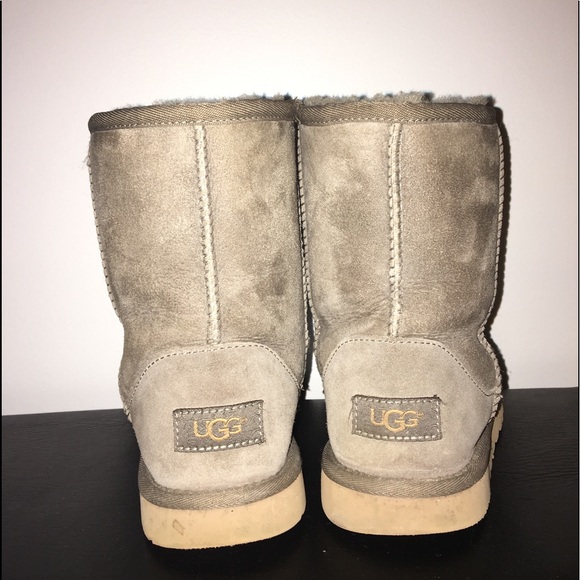Ugg Classic Boots - Picture 6 of 6
